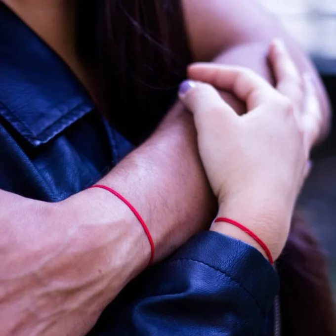 BRACELETS COUPLE - CORDON ROUGE